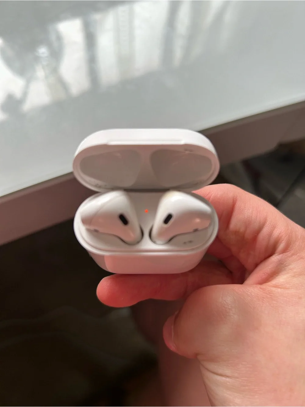 Apple White Wireless Earbuds Charging Case and headphones